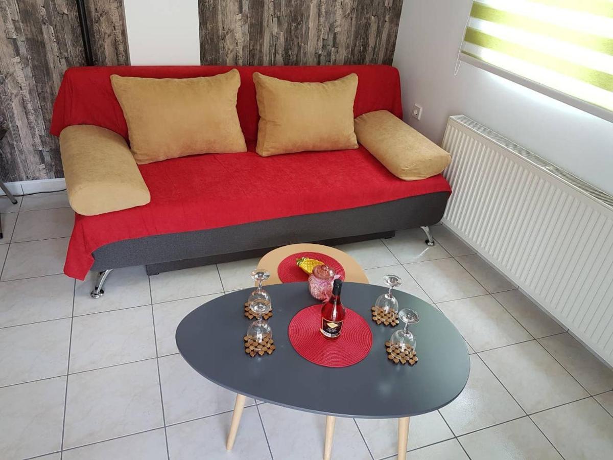 Queen Super Beauty Apartment Ioánnina Eksteriør bilde